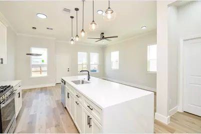 846 Lucky Street, Houston, TX 77088 - Photo 9