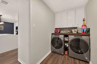 14427 Briarhills Parkway, Houston, TX 77077 - Photo 17