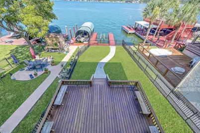 828 Lake View Drive, Montgomery, TX 77356 - Photo 17