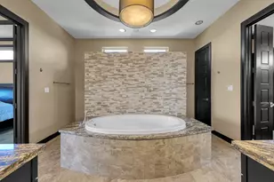 828 Lake View Dr, Montgomery, TX 77356 - Photo 21