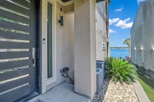 828 Lake View Dr, Montgomery, TX 77356 - Photo 35