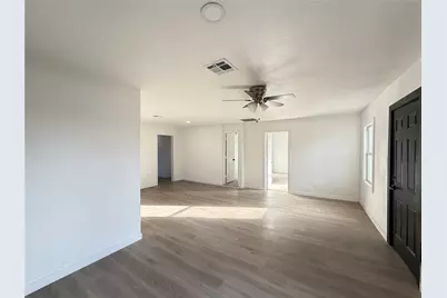 9306 Grady Street, Houston, TX 77016 - Photo 9