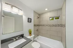 2308 Lucas St, Houston, TX 77026 - Photo 7