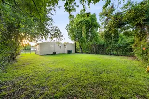 2308 Lucas St, Houston, TX 77026 - Photo 11