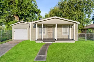 2308 Lucas St, Houston, TX 77026 - Photo 1