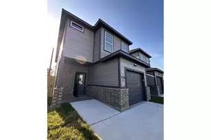 7710 Darnay Dr, Houston, TX 77033 - Photo 3