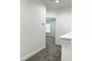 7710 Darnay Dr, Houston, TX 77033 - Photo 19