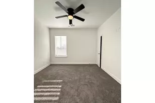 7710 Darnay Dr, Houston, TX 77033 - Photo 33