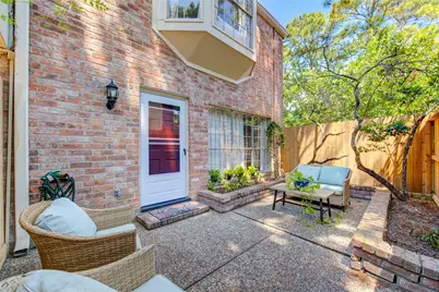 939 Wax Myrtle Lane, Houston, TX 77079 - Photo 11