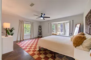 939 Wax Myrtle Ln, Houston, TX 77079 - Photo 7