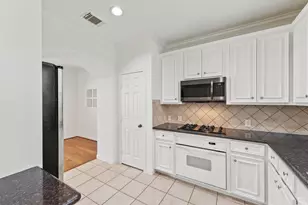 1433 Oneil St, Houston, TX 77019 - Photo 7