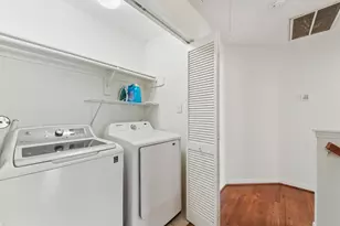 1433 Oneil St, Houston, TX 77019 - Photo 27