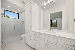14106 Heatherfield Dr, Houston, TX 77079 - Photo 45
