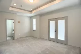 8656 Hollyoaks Creek Ln, Houston, TX 77063 - Photo 19