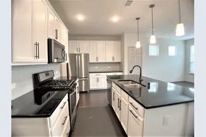 8656 Hollyoaks Creek Lane, Houston, TX 77063 - Photo 7