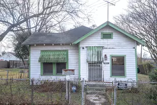 8808 Leander St, Houston, TX 77012 - Photo 3