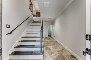 2308 Couch St, Houston, TX 77008 - Photo 7