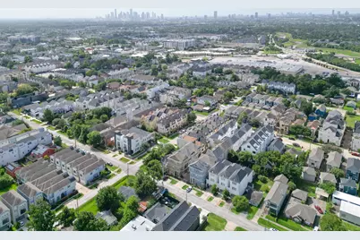 2308 Couch Street, Houston, TX 77008 - Photo 47