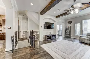 2308 Couch St, Houston, TX 77008 - Photo 9