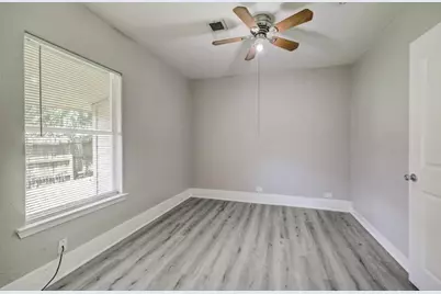 3303 Illinois Street, Baytown, TX 77520 - Photo 11