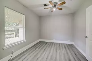 3303 Illinois St, Baytown, TX 77520 - Photo 11