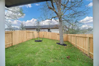 2035 Longmire Villas Court, Conroe, TX 77304 - Photo 29