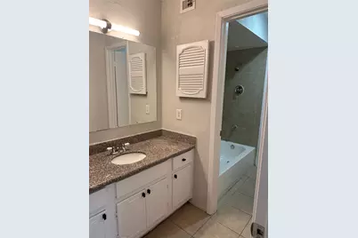 5665 Birchmont Drive #3, Houston, TX 77091 - Photo 13