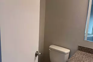 5665 Birchmont Dr, Houston, TX 77091 - Photo 11