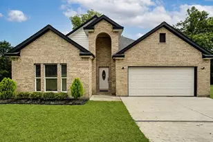 113 County Rd 645, Dayton, TX 77535 - Photo 1