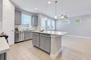 9822 Heritage Run Ln, Houston, TX 77080 - Photo 13