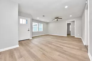 710 Canary Cir, Pasadena, TX 77502 - Photo 7