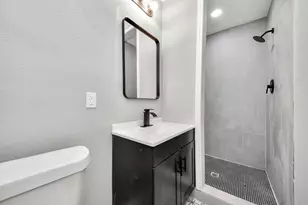 710 Canary Cir, Pasadena, TX 77502 - Photo 11