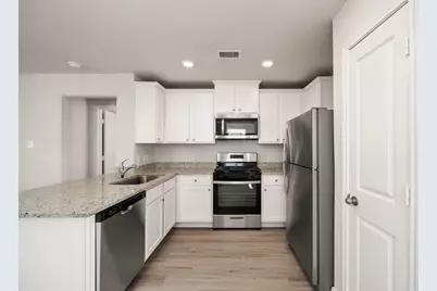 8108 Burnt Orchid Drive, Houston, TX 77016 - Photo 3