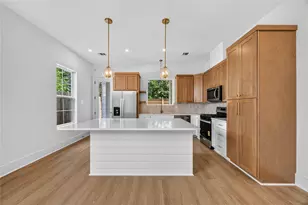 7817 Sandy St, Houston, TX 77028 - Photo 9