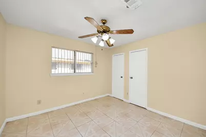 8105 Lanham Lane, Houston, TX 77075 - Photo 17