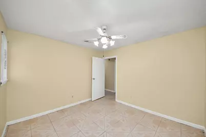 8105 Lanham Lane, Houston, TX 77075 - Photo 21