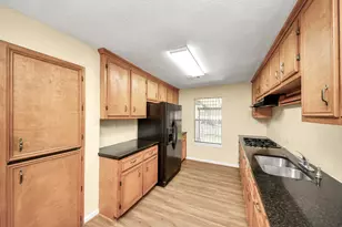 8105 Lanham Ln, Houston, TX 77075 - Photo 13