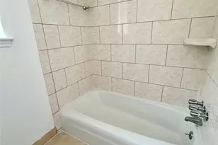 10902 Olympia Dr, Houston, TX 77042 - Photo 5