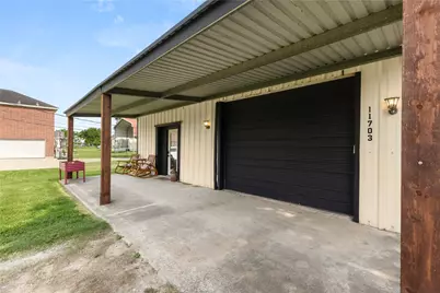 11703 N H Street, La Porte, TX 77571 - Photo 5