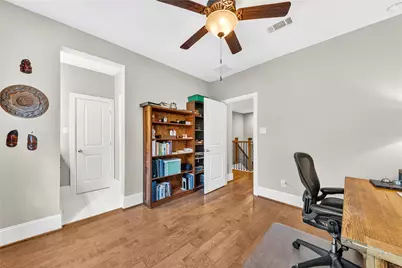 5727 Brancott Way, Houston, TX 77096 - Photo 29