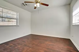 1316 Zora St, Houston, TX 77055 - Photo 13