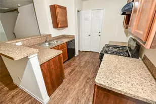 8922 Santo Domingo, Houston, TX 77017 - Photo 3