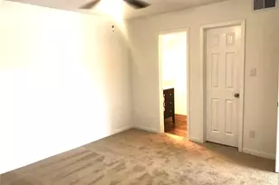 2750 Holly Hall St, Houston, TX 77054 - Photo 9