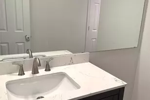 2750 Holly Hall St, Houston, TX 77054 - Photo 13
