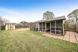 12511 Adirondack Dr, Houston, TX 77089 - Photo 23