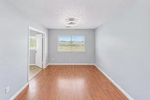 12027 Huntington Park Dr, Houston, TX 77099 - Photo 27