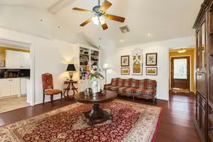221 Banyan St, Lake Jackson, TX 77566 - Photo 3