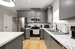 2409 Dolly Wright St, Houston, TX 77088 - Photo 9