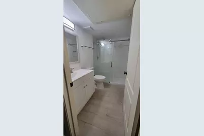 8223 Kingsbrook Rd Road #114, Houston, TX 77024 - Photo 5