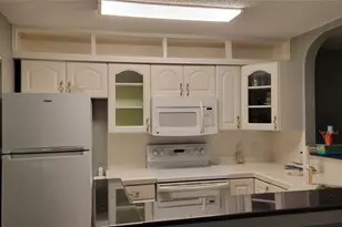 8223 Kingsbrook Rd Rd, Houston, TX 77024 - Photo 3